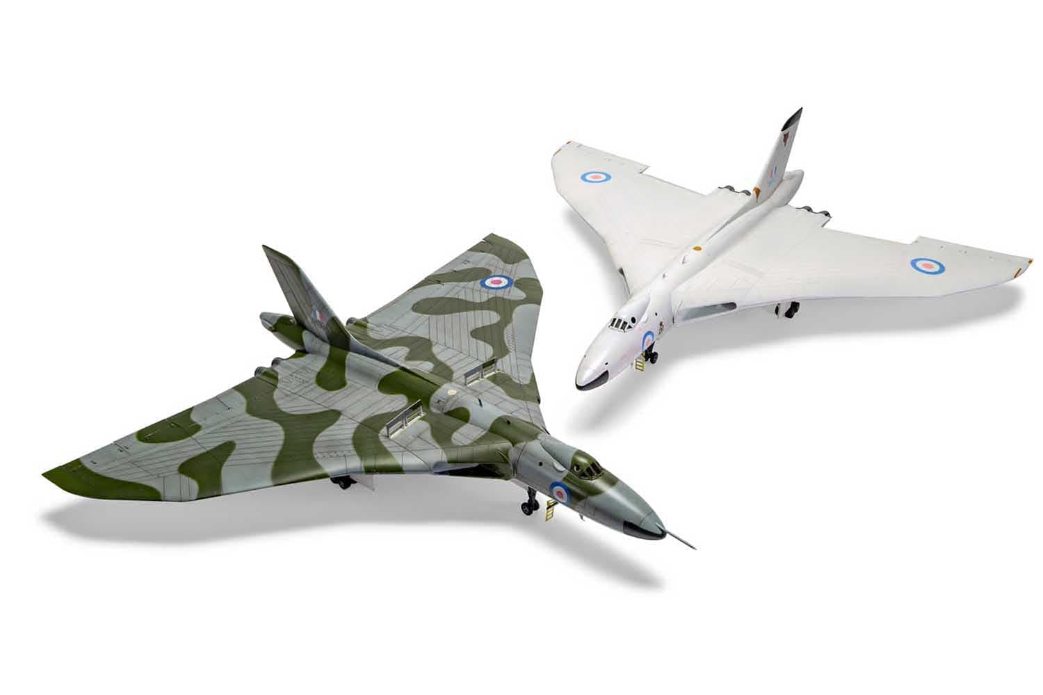 Airfix 1/72 Avro Vulcan B.2 Plastic Model Kit [A12011] - Image 2