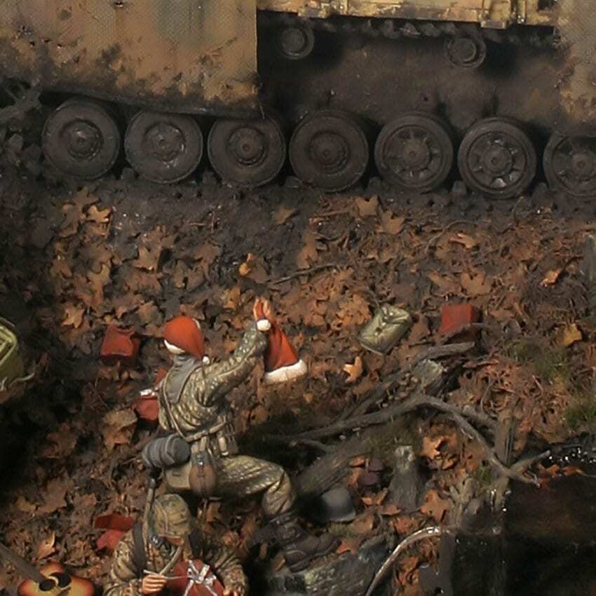 AK Interactive Dioramas: Terrains Muddy Ground - 250ml (Acrylic) - Image 3