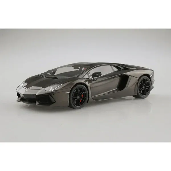 Aoshima 1/24 2011 Lamborghini Aventador Plastic Model Kit - Image 2