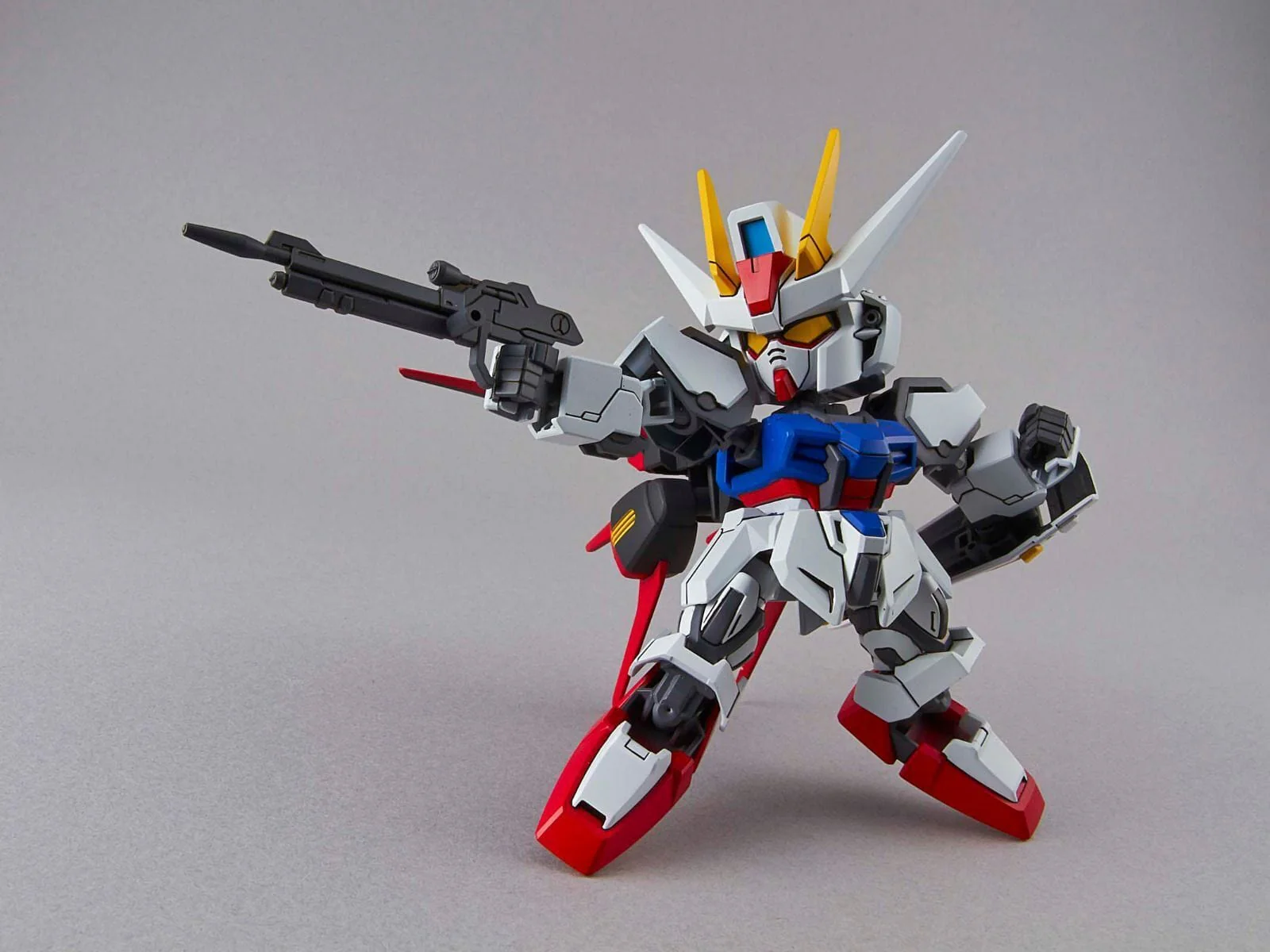 Bandai SD Gundam EX-Standard 002 Aile Strike Gundam [G5065616] - Image 2
