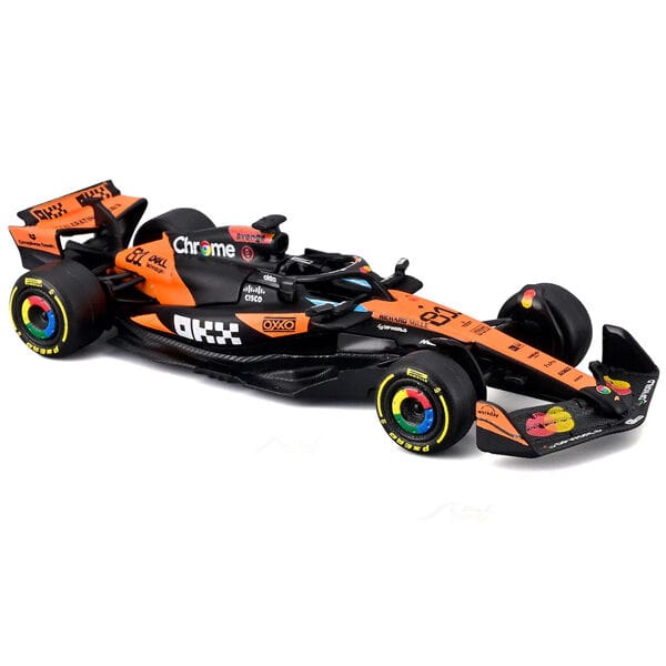 Bburago 1/43 2025 F1 McLaren MCL39 #81 Oscar Piastri Diecast Model - Image 2