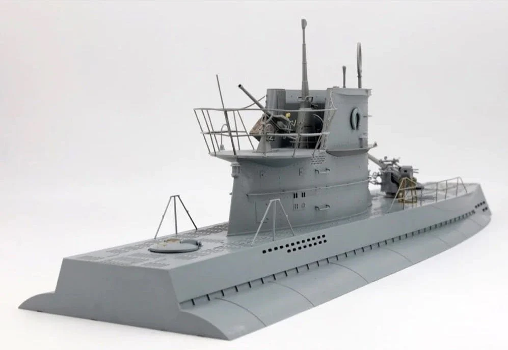 Border Model 1/35 DKM Type VII-C U-Boat Plastic Model Kit [BS-001] - Image 4