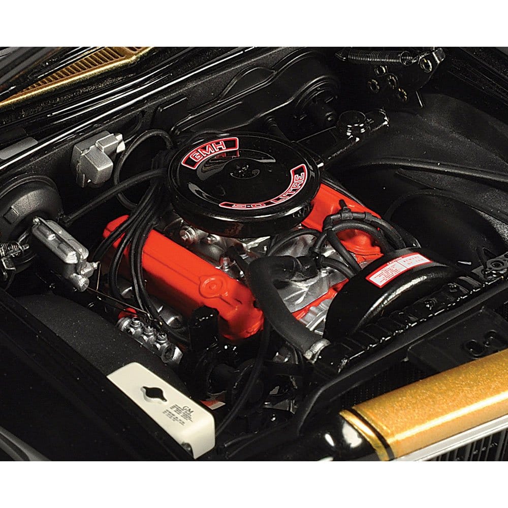 Classic Carlectables 1/18 Holden HX Monaro - Tuxedo Black [18860] - Image 6