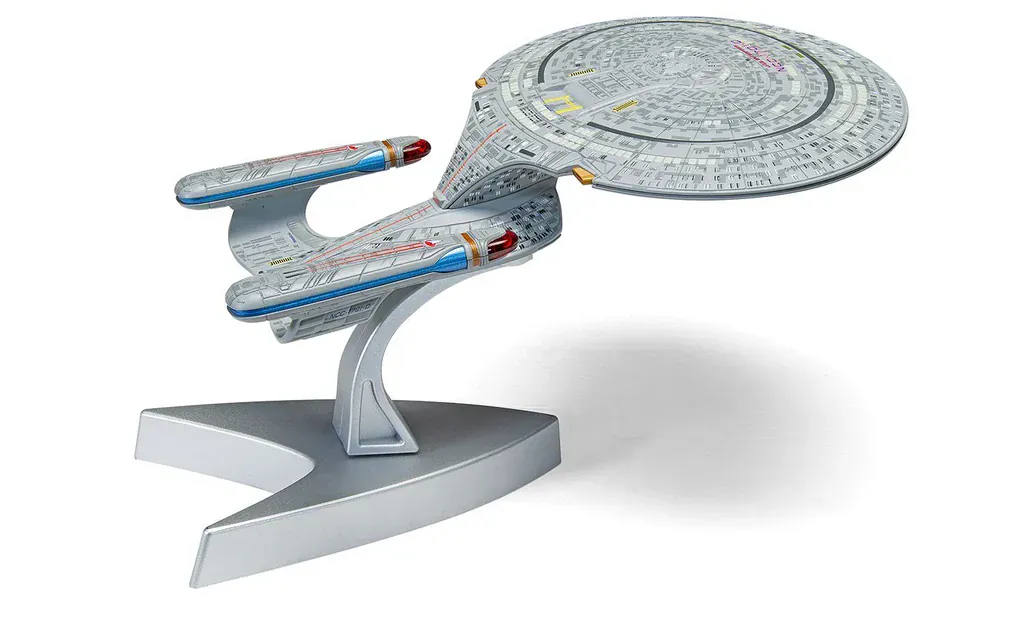 CORGI Star Trek U.S.S. Enterprise NCC-1701-D (The Next Generation) Diecast Model [CC96611] - Image 2