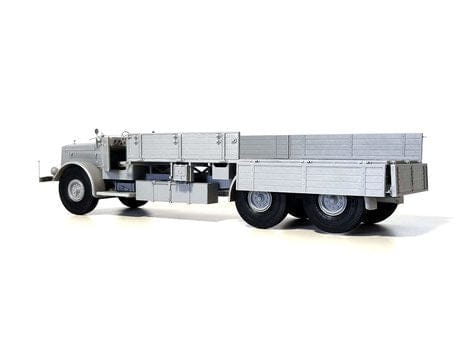 Das Werk 1/35 Faun L900 incl. Sd.Ah.115 Plastic Model Kit - Image 2