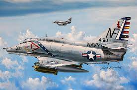 HobbyBoss 1/72 A-4F Sky Hawk Plastic Model Kit [87255]