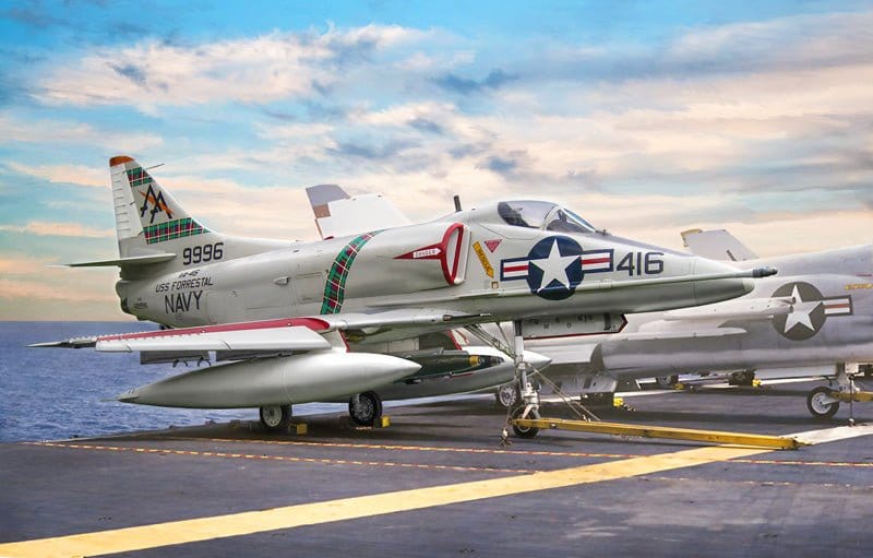 Italeri 2826S 1/48 A-4 E/F/G Skyhawk Plastic Model Kit [2826] - Image 2