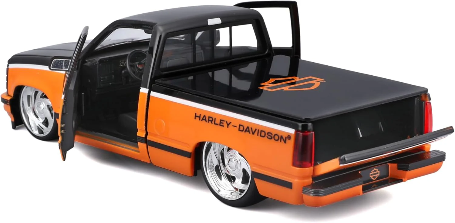 Maisto 1/24 1993 Chevrolet 454 SS Harley Davidson Diecast Model - Image 3