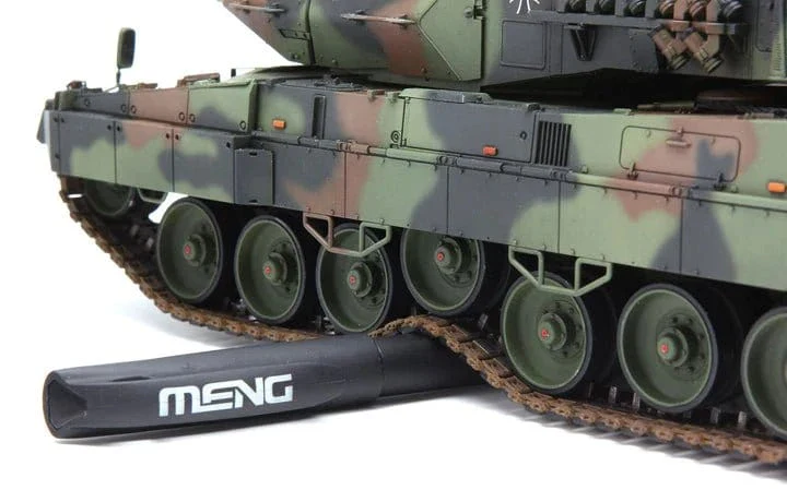 Meng 1/35 German Main Battle Tank Leopard 2 A7 Plastic Model Kit - Image 7