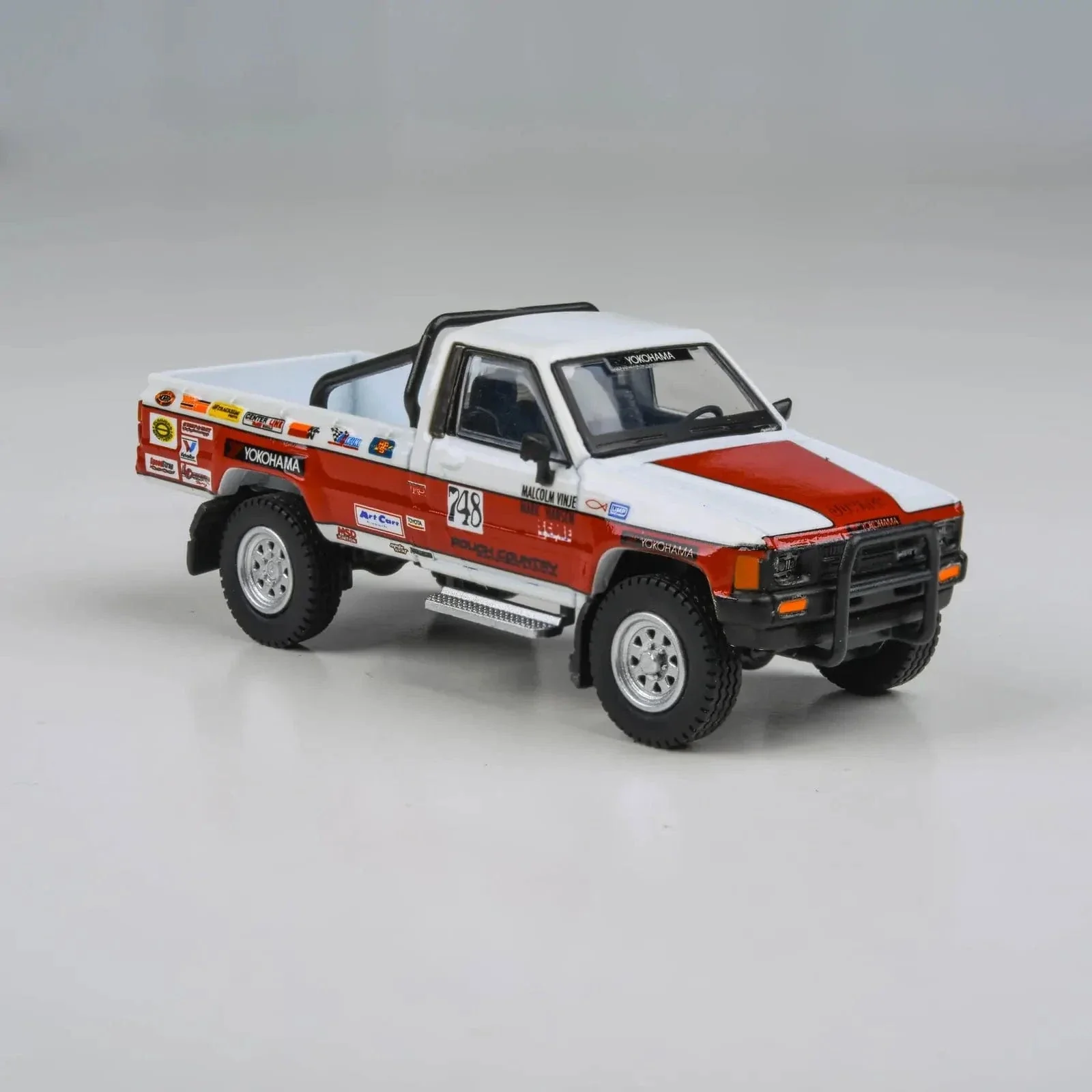 Para64 1/64 Toyota Hilux 87 Mojave 250 Diecast Model Car - Image 2