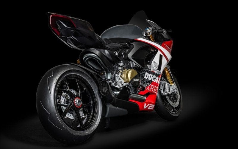 Pocher 1/4 Ducati Panigale - V2 Superquadro Final Edition Model Kit [HK124] - Image 4