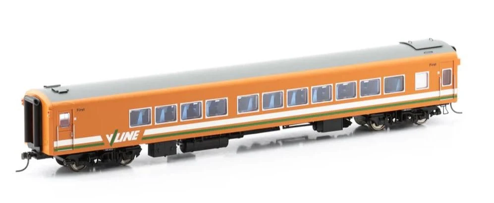 Powerline HO Scale ACZ 259 V/Line White and Green Stripe Z Type Carriage [PC-515D]