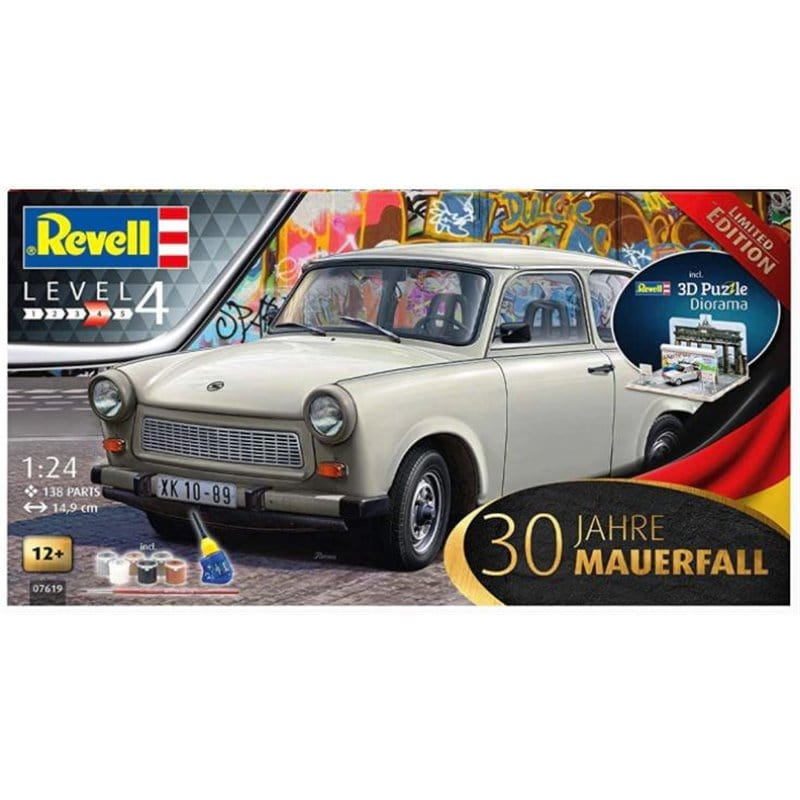 Revell 1/24 Trabant 601S Fall Of The Berlin Wall 30Th Anniversary Gift Set