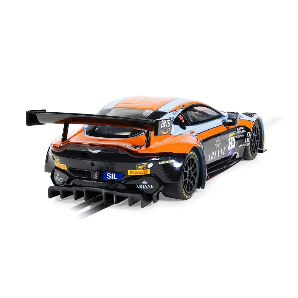 Scalextric Aston Martin GT3 Vantage - Bathurst 2025 - Gulf Edition Slot Car [C4655]** - Image 4