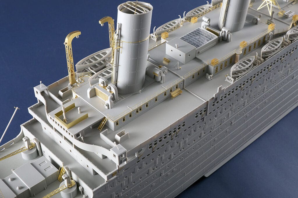 Trumpeter 1/200 HMHS Britannic Plastic Model Kit [03721] - Image 3