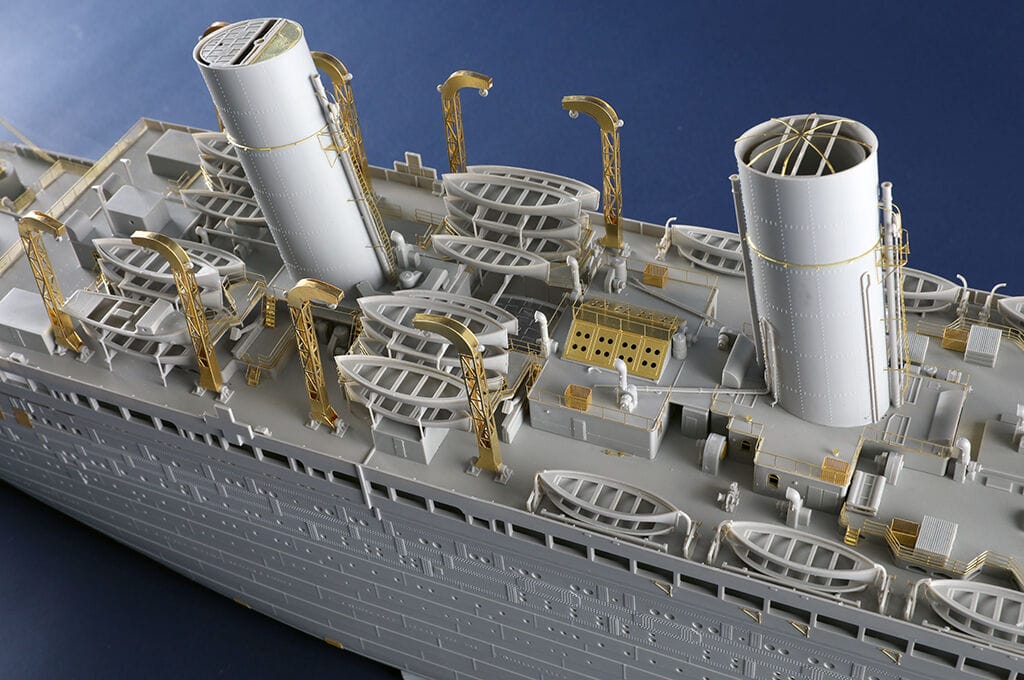 Trumpeter 1/200 HMHS Britannic Plastic Model Kit [03721] - Image 5