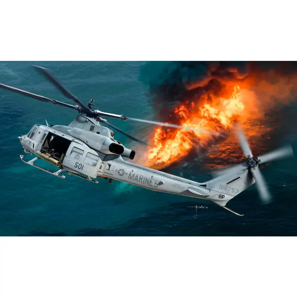 Trumpeter 1/35 UH-1Y Venom Plastic Model Kit