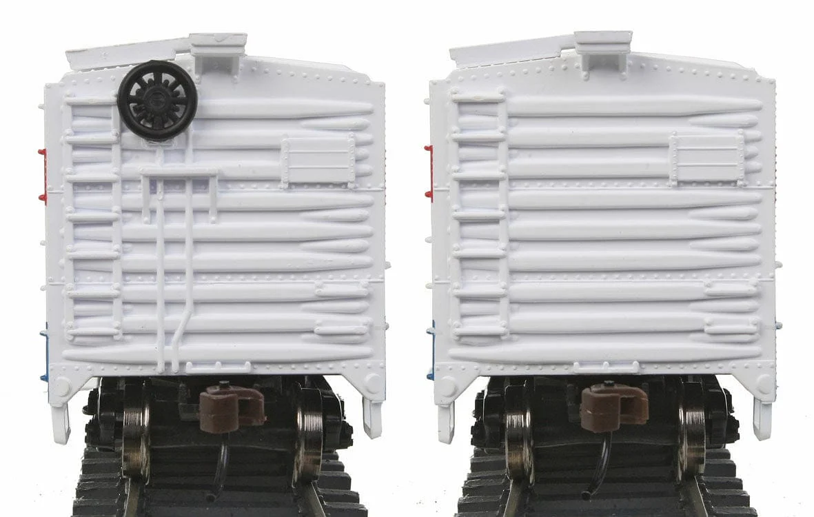 Walthers Trainline HO Track Cleaning Boxcar - Conrail - Image 2